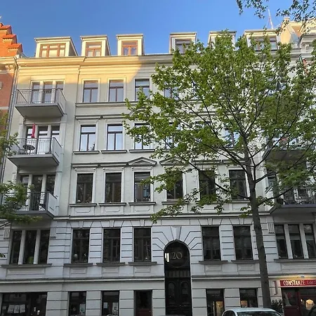 Ruhige&charmante Altbauwohnung Лейпциг