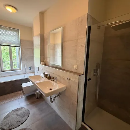 Ruhige&charmante Altbauwohnung Appartamento