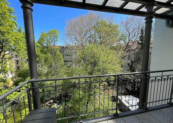 Ruhige&charmante Altbauwohnung Апартаменты *