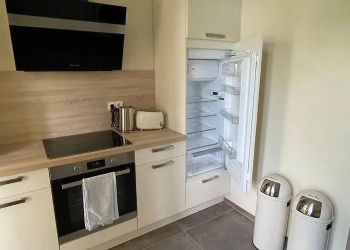 Ruhige&charmante Altbauwohnung Апартаменты Лейпциг