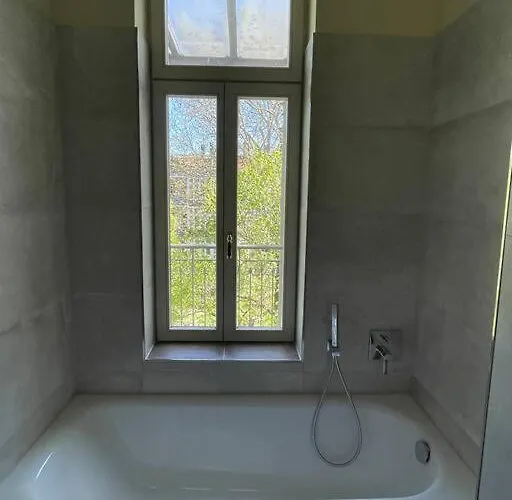 Ruhige&charmante Altbauwohnung Лейпциг