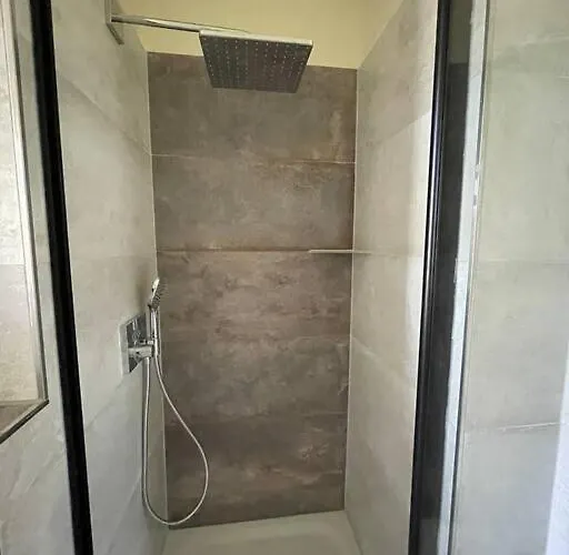 Ruhige&charmante Altbauwohnung * Лейпциг